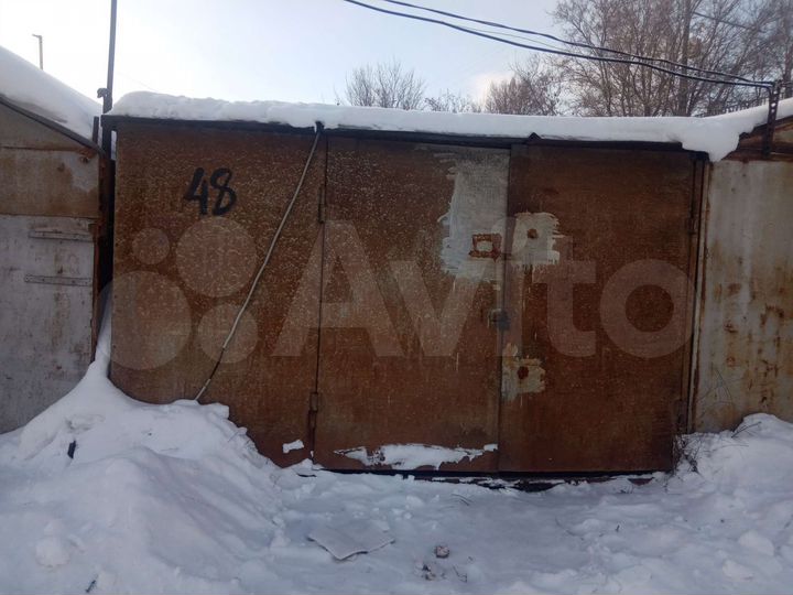 Гараж, > 30 м²