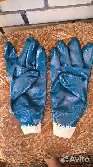 Перчатки нитриловые