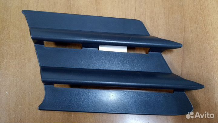 Заглушка противотуманной фары правая Man Tgx