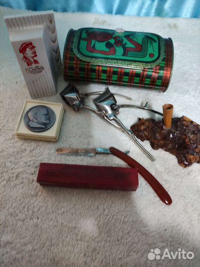 Барельеф Ленина