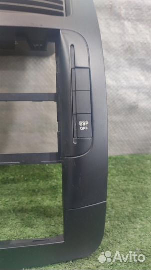 Рамка магнитолы Peugeot Expert 2010