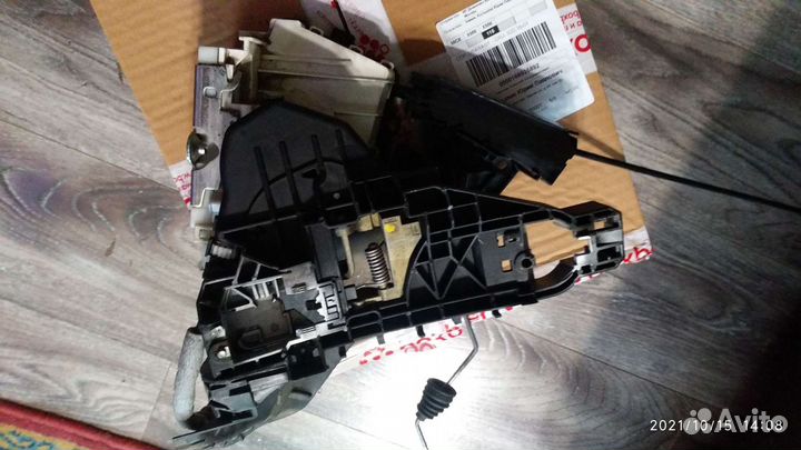 Замок двери мл w164