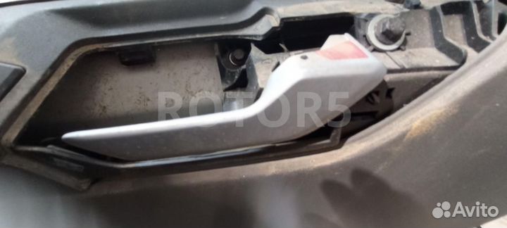 Ручка внутренняя двери передней правой Volvo FH 3