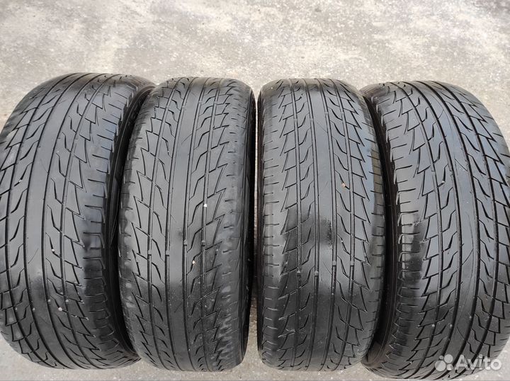 Atlas Ultra High Performance 225/60 R18