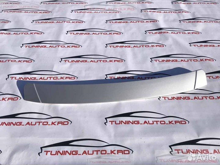 Спойлер на заднее стекло Toyota Camry 50 R2880