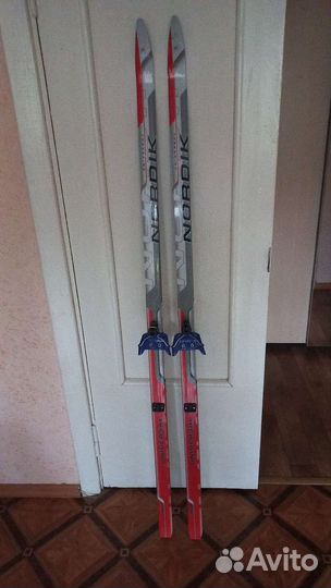 Беговые лыжи