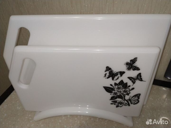 Белоснежная доска на кухню, подарок хозяйке