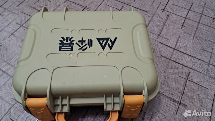 Лазерный уровень,невелир