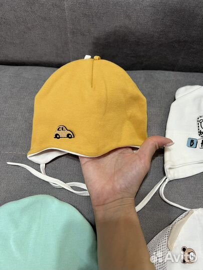 Шапочки для новорожденных малышей (весна-осень)