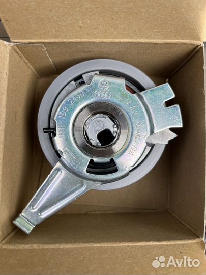 Комплект грм 04L198119D