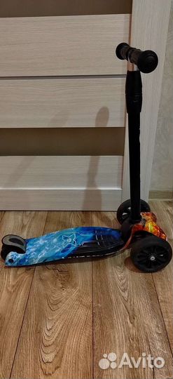 Самокат детский трехколесный