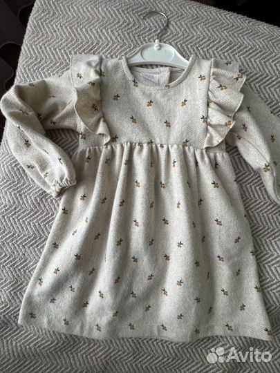 Платье Zara 98