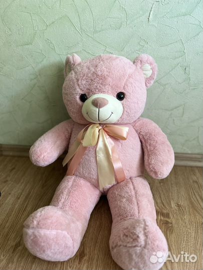Плюшевый медведь