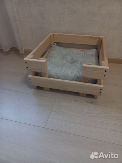 Лежанка для кота