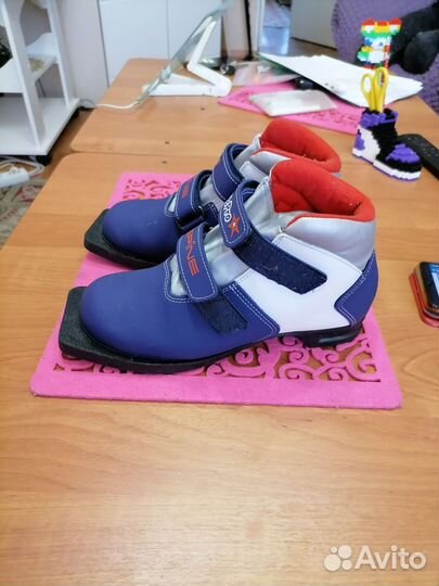 Лыжные ботинки