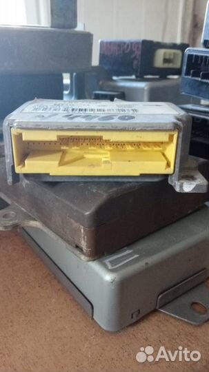 Мицубиси блок управления air bag бу