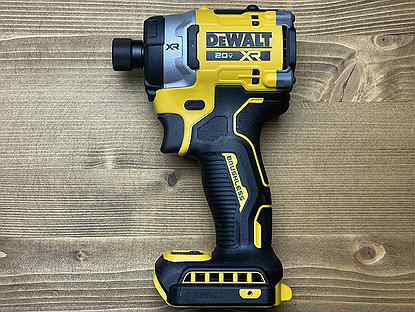 Dewalt DCF860 импульсный винтоверт