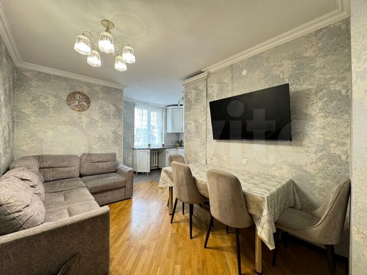 3-к. квартира, 80 м², 10/10 эт.