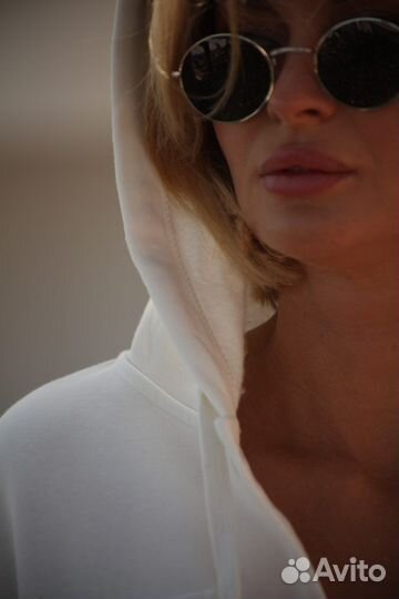 Модель для рекламы одежды