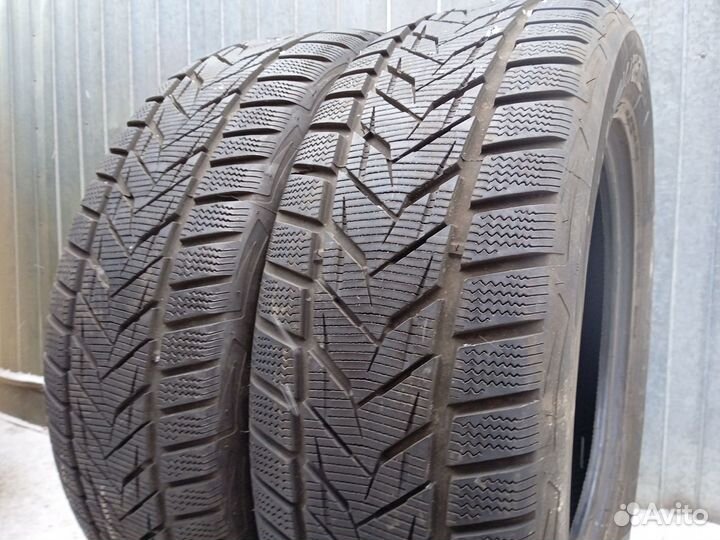 Vredestein Wintrac Xtreme S 215/60 R16