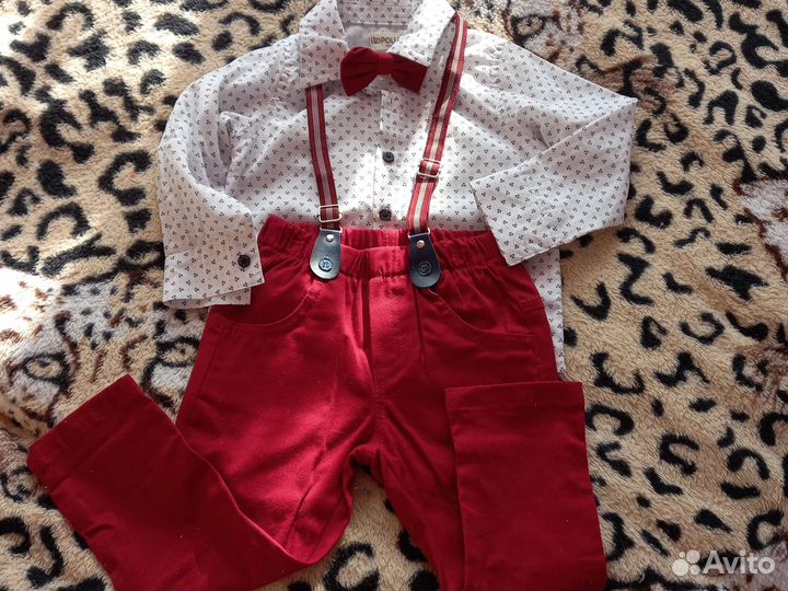 Костюм праздничный