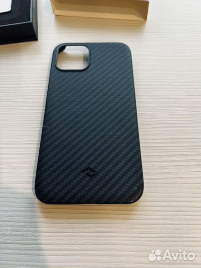 Чехол Pitaka на iPhone 12/12 pro