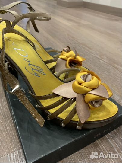 Босоножки,туфли