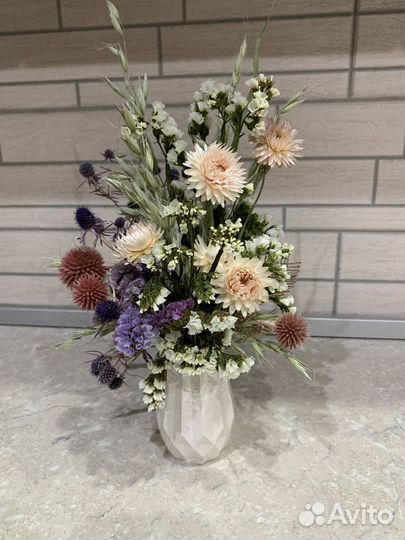 Сухоцветные композиции и букеты