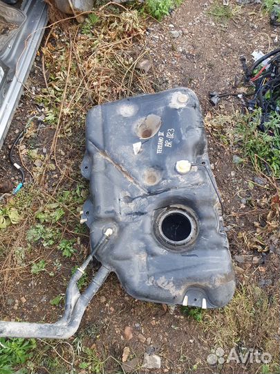 Топливный бак Nissan Terrano III (D10) 2014