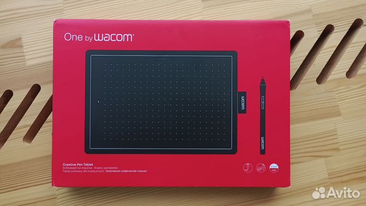 Планшет графический Wacom One Medium, красный
