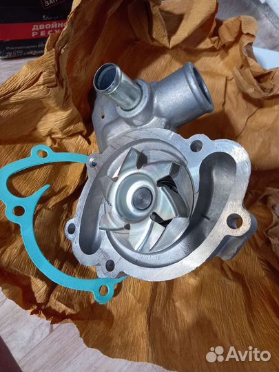 Водяная помпа змз 406