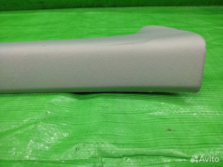 Обшивка стойки передней прав. перед. Volkswagen To