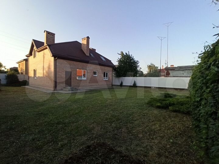 Дом 194,3 м² на участке 6 сот.