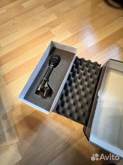 Продам AKG C535 EB