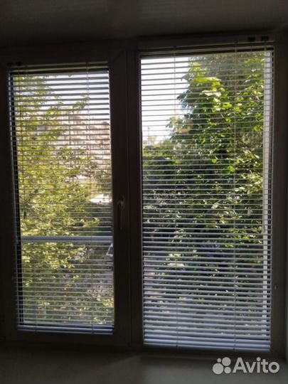 Жалюзи рулонные с направляющими