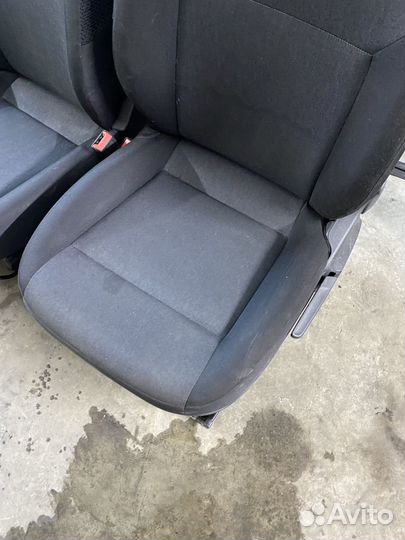Сидения пара Skoda Rapid (NH3) I рестайлинг (2017–