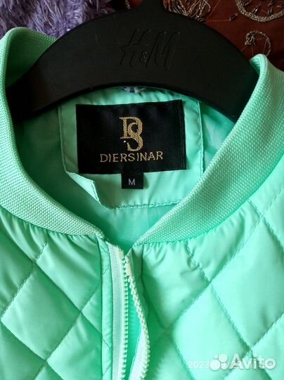 Бомбер женский