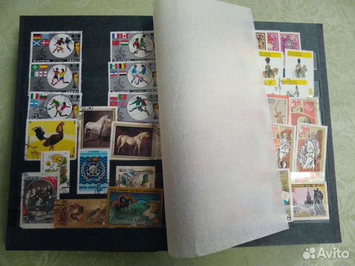 Старый альбом с марками