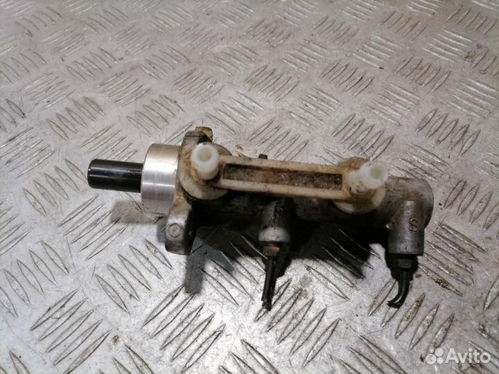 Цилиндр тормозов главный Chery Very 2011-2014