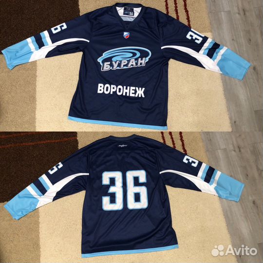 Футбол, хоккей: значки, свитеры, шайбы и прочее