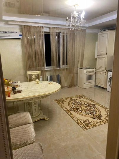 3-к. квартира, 114 м², 5/5 эт.