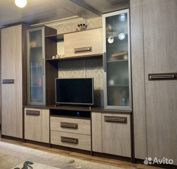 Стенка в гостиную