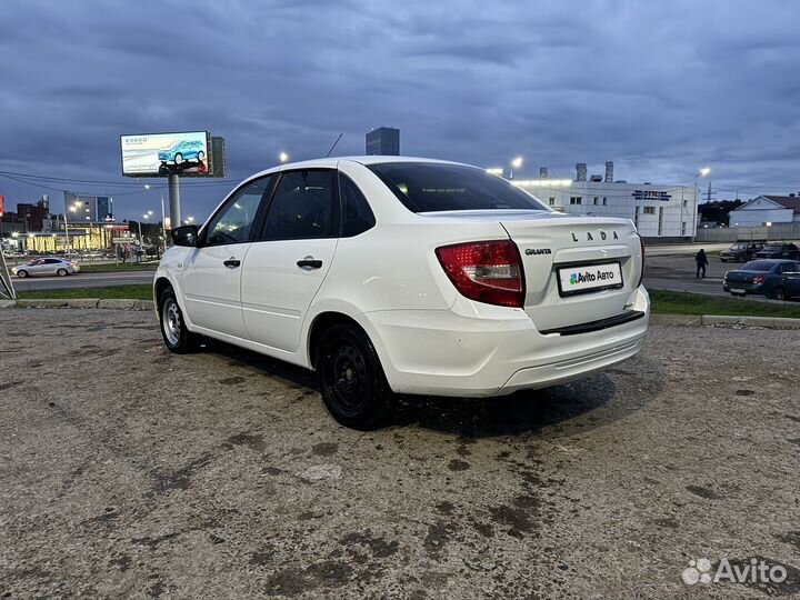 LADA Granta 1.6 МТ, 2021, 90 000 км