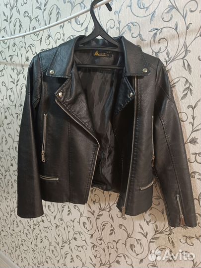 Куртка на девочку 150