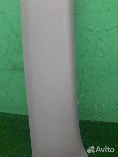 Обшивка правой стойки Suzuki Grand Vitara 2007