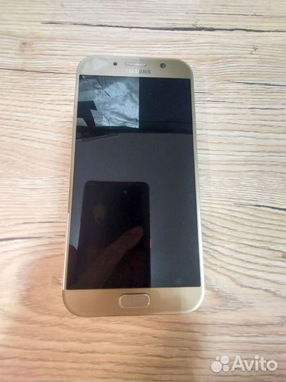 Samsung Galaxy A7 (2017) SM-A720F/DS, 3/32 ГБ