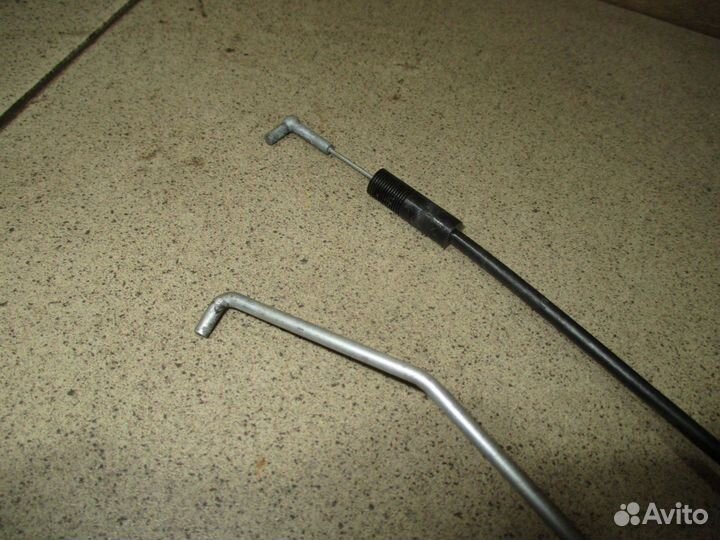 Замок двери передней левой Mitsubishi Lancer 9