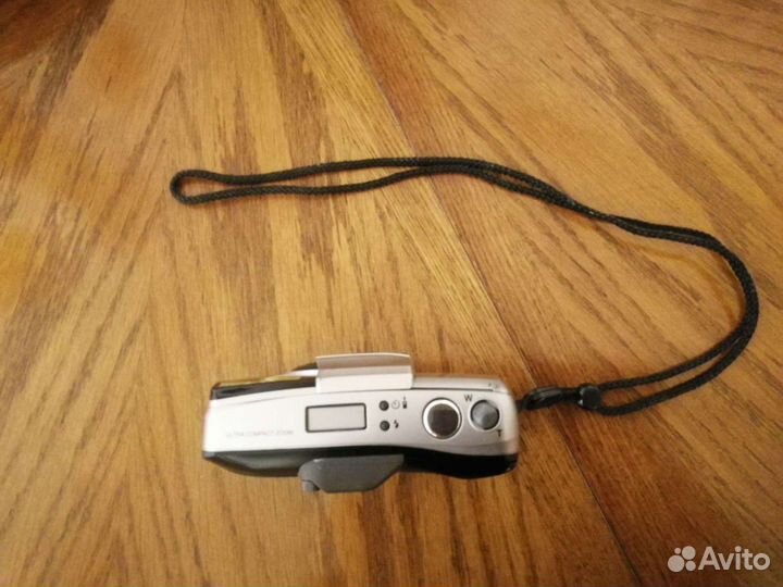 Плёночный фотоаппарат Olympus superzoom 140