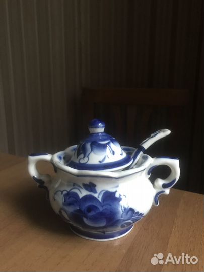 Сахарница с ложечкой Гжель новая