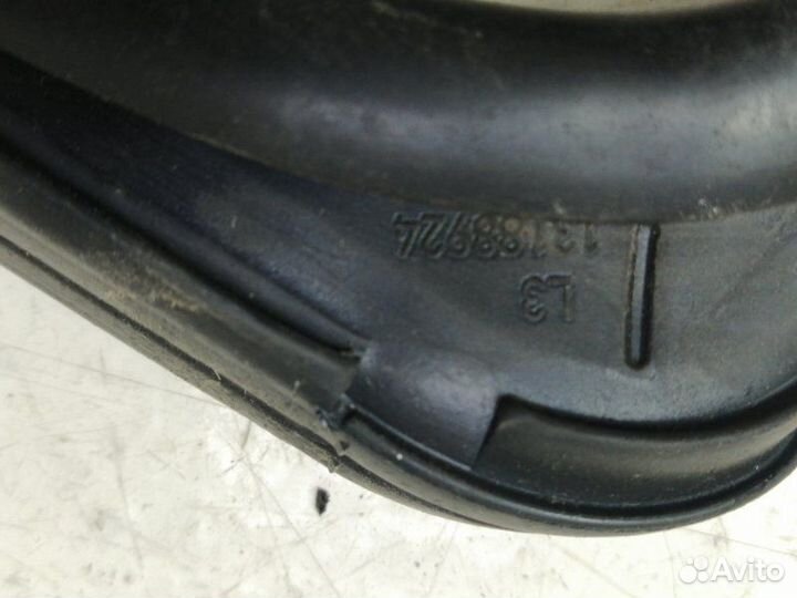 Уплотнитель стекла двери задний левый Opel Corsa D